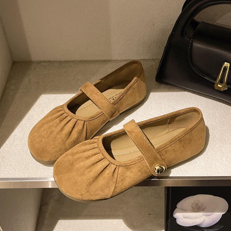 

Single shoes women s new soft-soled beanie shoes women s word with pearl Velcro Mary Jane shoes children 40