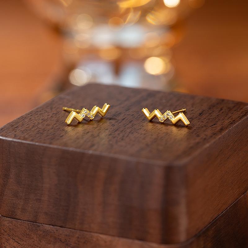 Light Luxury Wavy Lines Zircon Stud Earrings Women's Niche Temperament Commuter Geometric Metal Earrings Jewelry