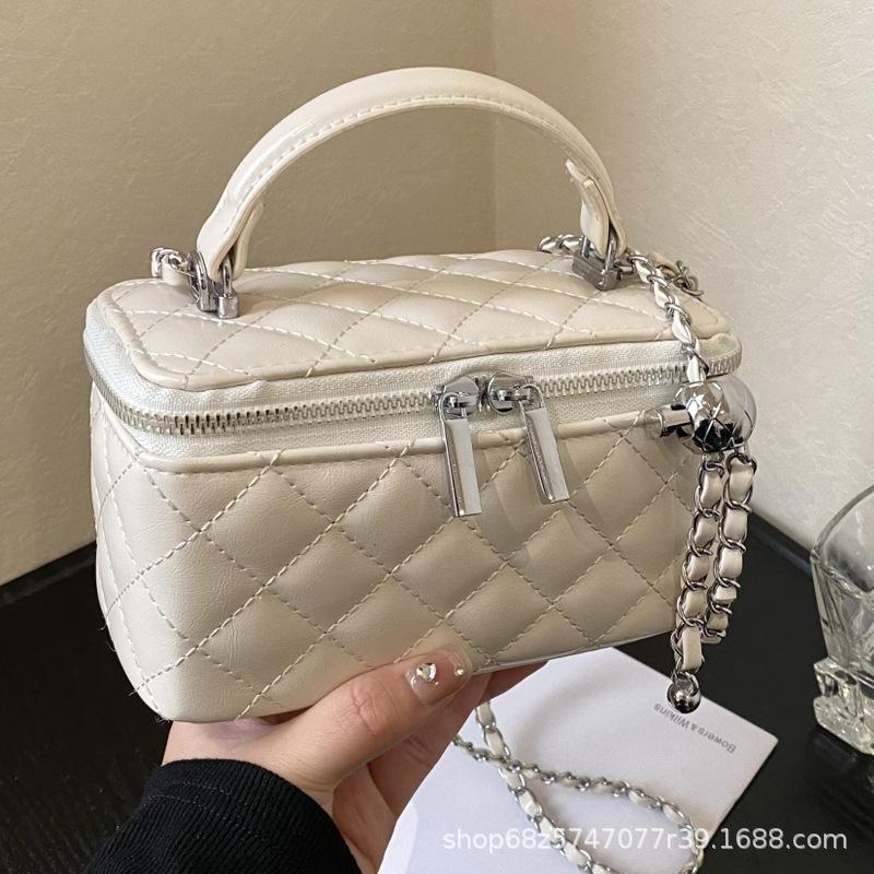 Small Fragrance Style Hand-held Small Square Bag Personalized Box Bag High-value Chain Diamond Checkered Crossbody Bag Cosmetic Bag