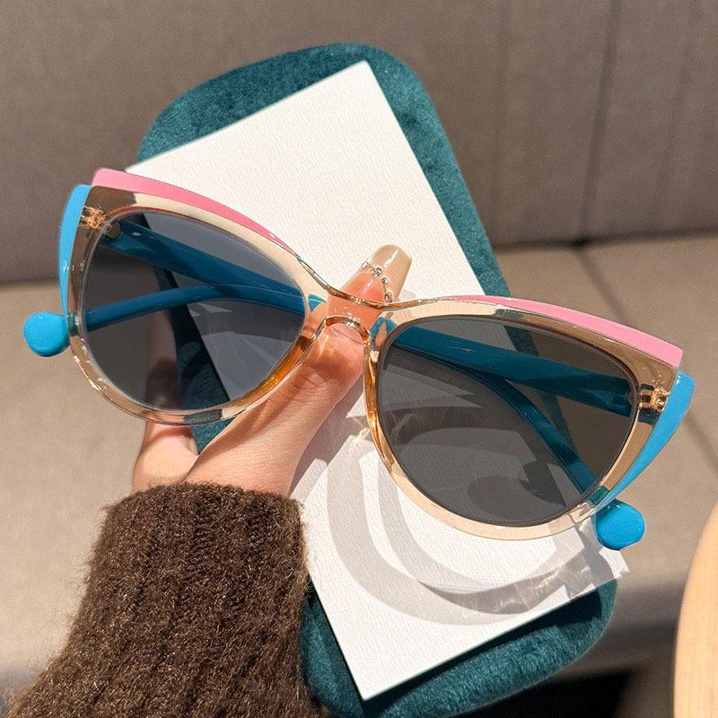 New Fashion Cat-Eye Gray Lenses Presbyopia Glasses for Women Classic Trendy Premium UV-Protective Eyewear with Plus Diopters 0 To +4.0