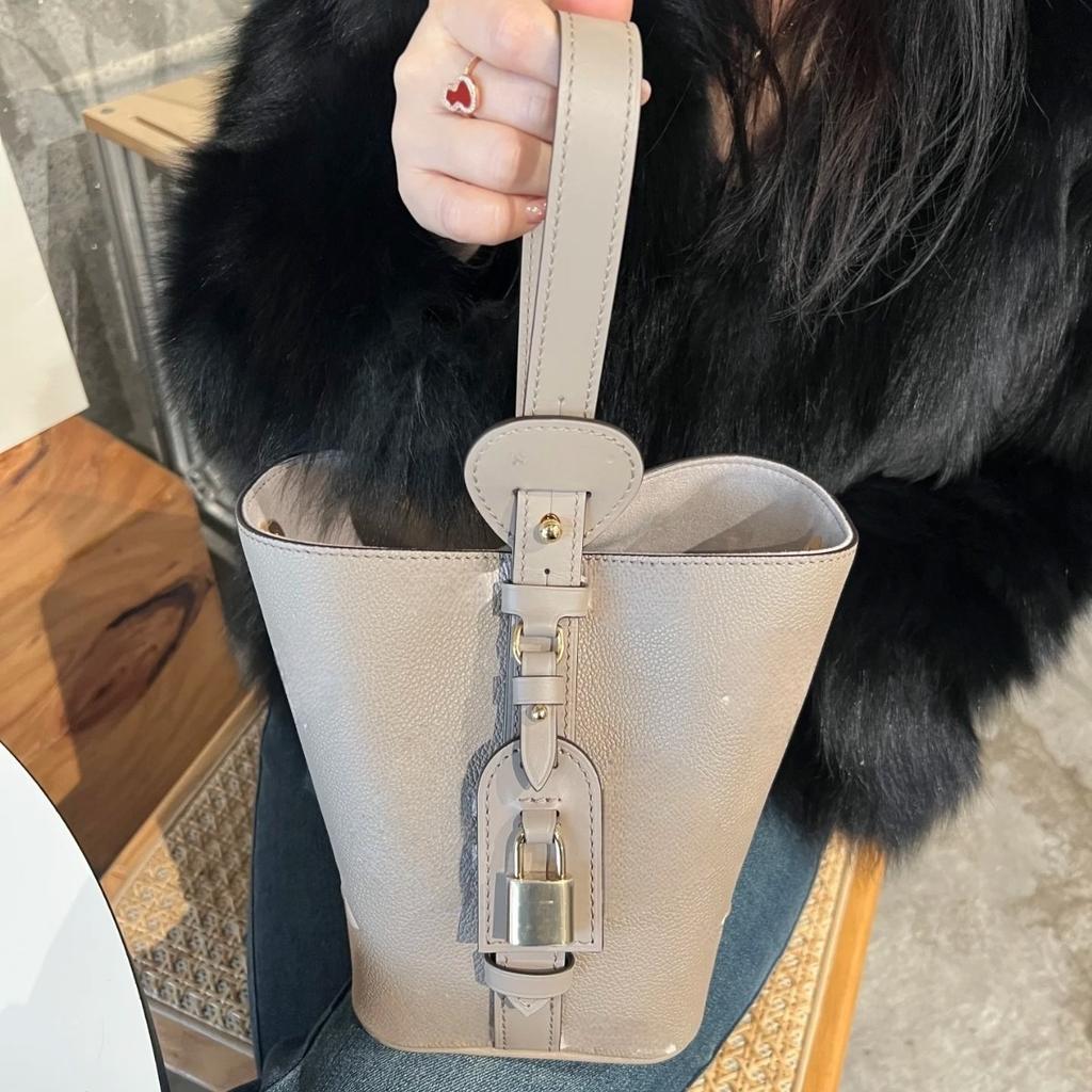 Women's Composite Leather Bucket Bag In Grey - Versatile Shoulder Crossbody & Handbag, Perfect Holiday Gift