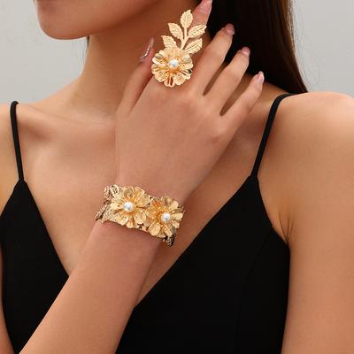 Ensemble Bracelet Fleur Vintage Bague Perle Imitation Ouverture Réglable Bijoux Vacances Femme