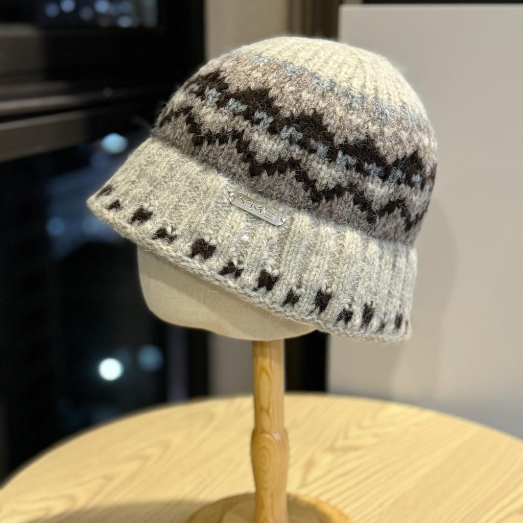Winter Knitted Warm Contrast Maillard Fisherman Hat Women's Thickened Cold Proof Fashion Woolen Hat Basin Hat