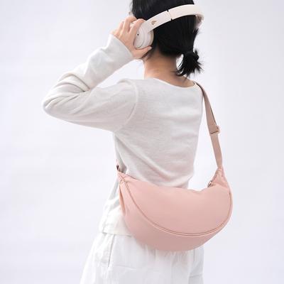 Nuova Borsa a Spalla Hobo Unisex Semplice e Casual Monocolore in Nylon di Grande Capacità per Uomo Donna, Borsa a Forma di Raviolo per Viaggi e Pendolarismo