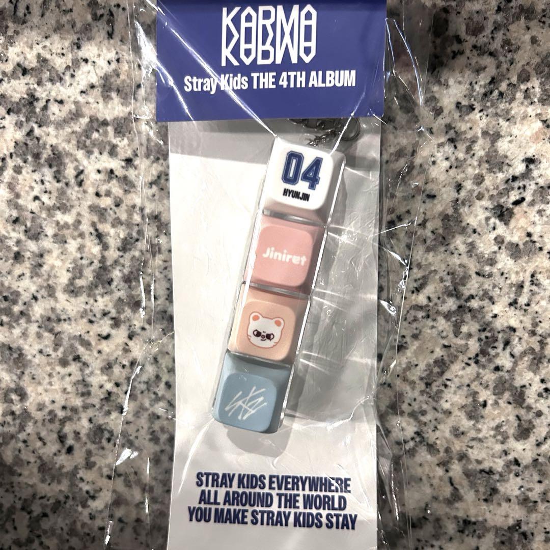 

[USED] Hyunjin Stray Kids KARMA Pop-Up Keycap Keyring