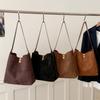 Casual shoulder bucket bag fashionable simple retro large-capacity bag women's 2025 new commuter versatile messenger bag
