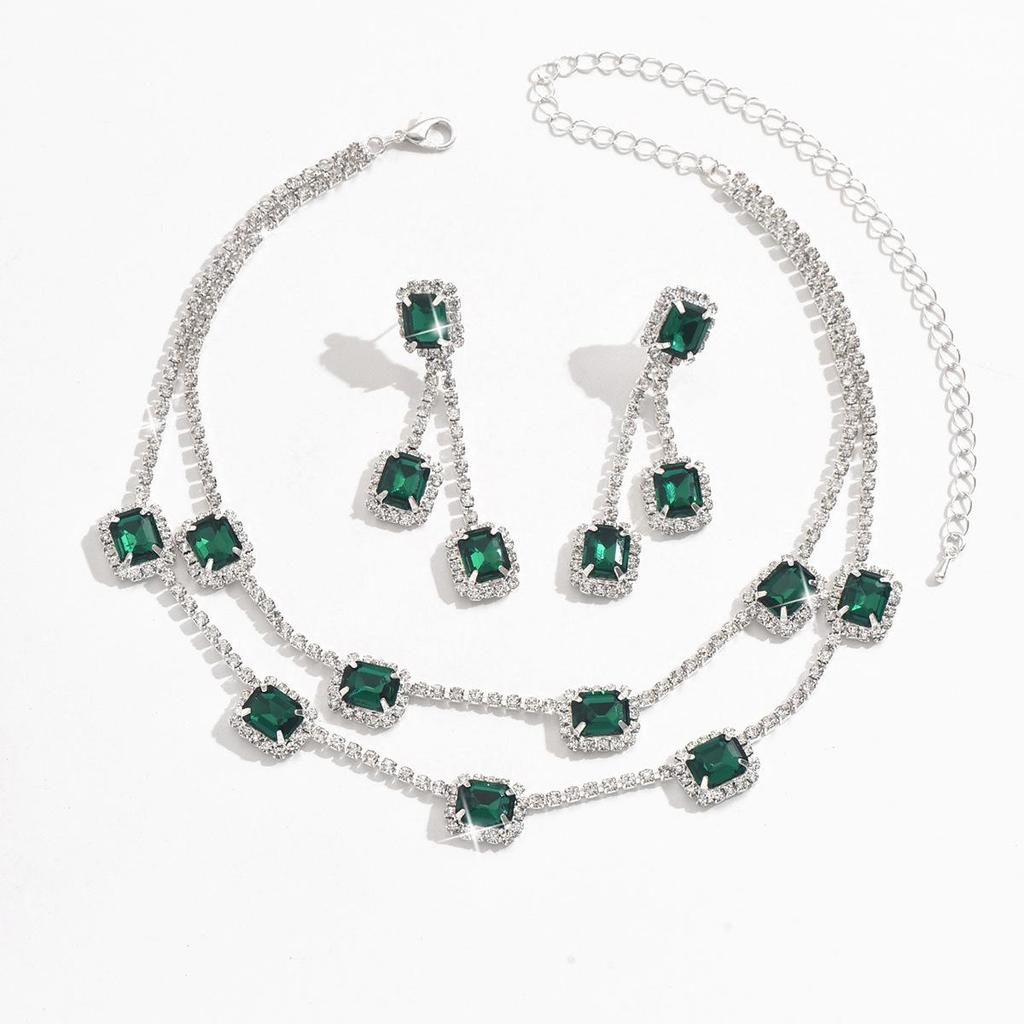 Emerald Clavicle Necklace with Rhinestone Water Drop Pendant - Luxury Jewelry