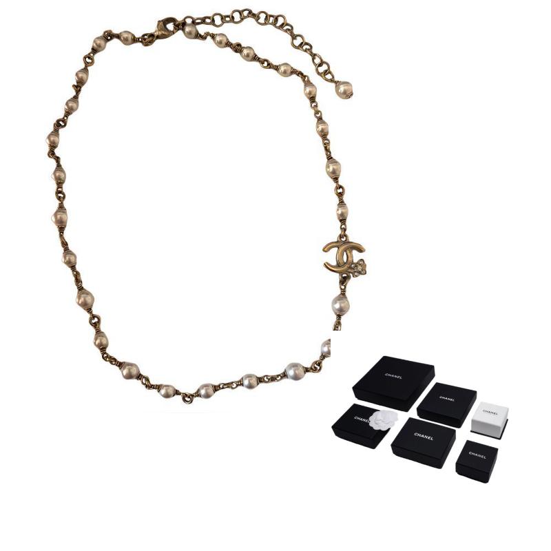 CHANEL brand logo metal necklace women's gold/white