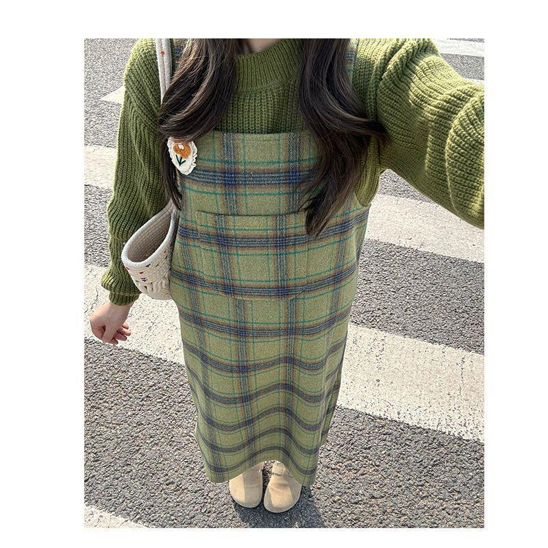 

Женский комплект свитер и юбка на подтяжках в студенческом стиле Осень/Зима 2024 S (Recommended 42.5-47.5 kg)