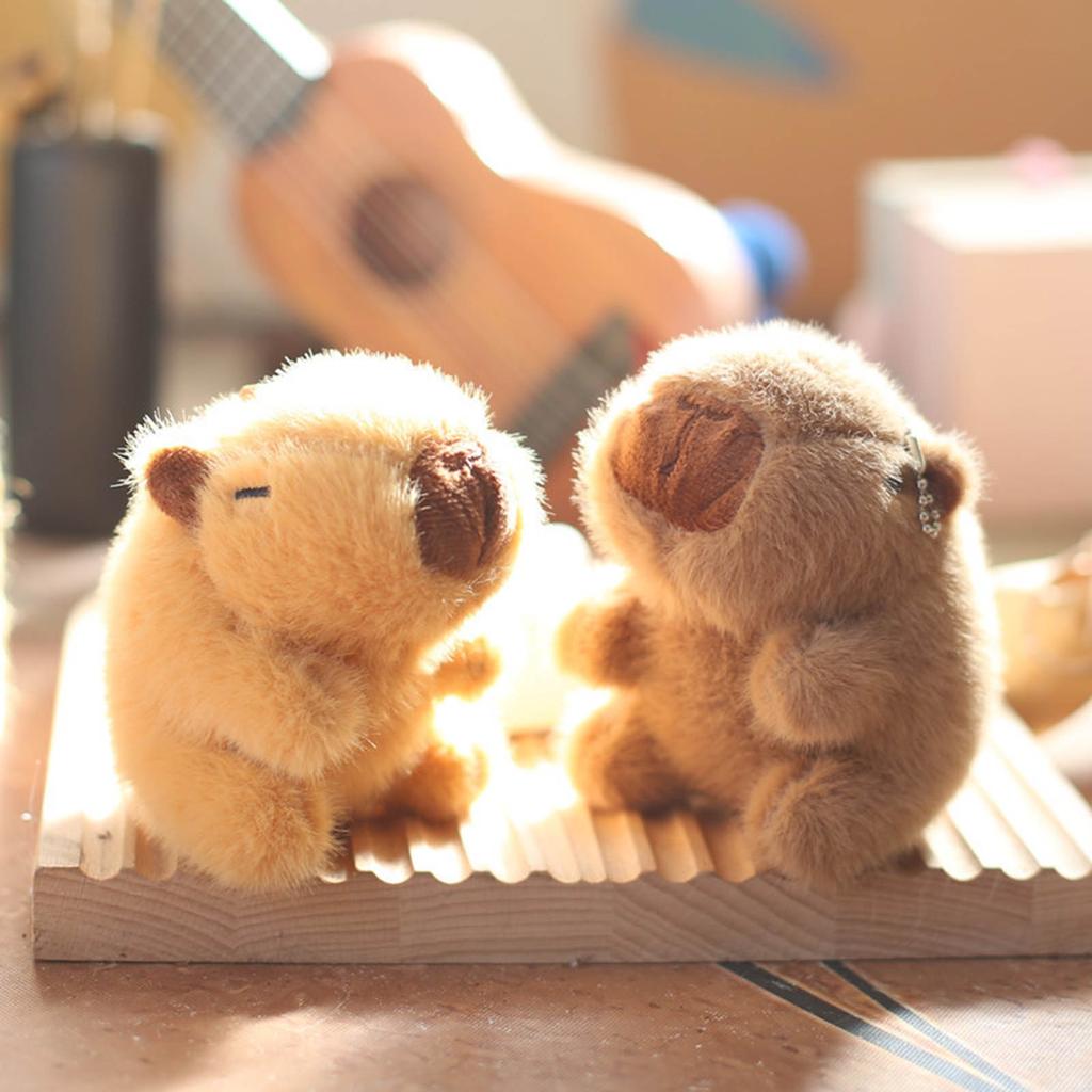 Stylish Capybara Keychain Stuffed Animal Keyring Ornament Adorable Plush Bag Pendant Accessories for Animal Lovers