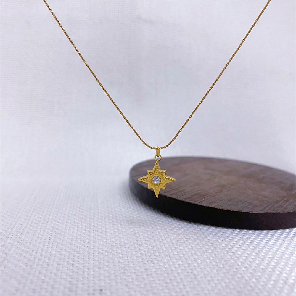 High-End Versatile Titanium Steel Diamond Star Pendant Necklace for Women - Simple Luxury Collarbone Chain