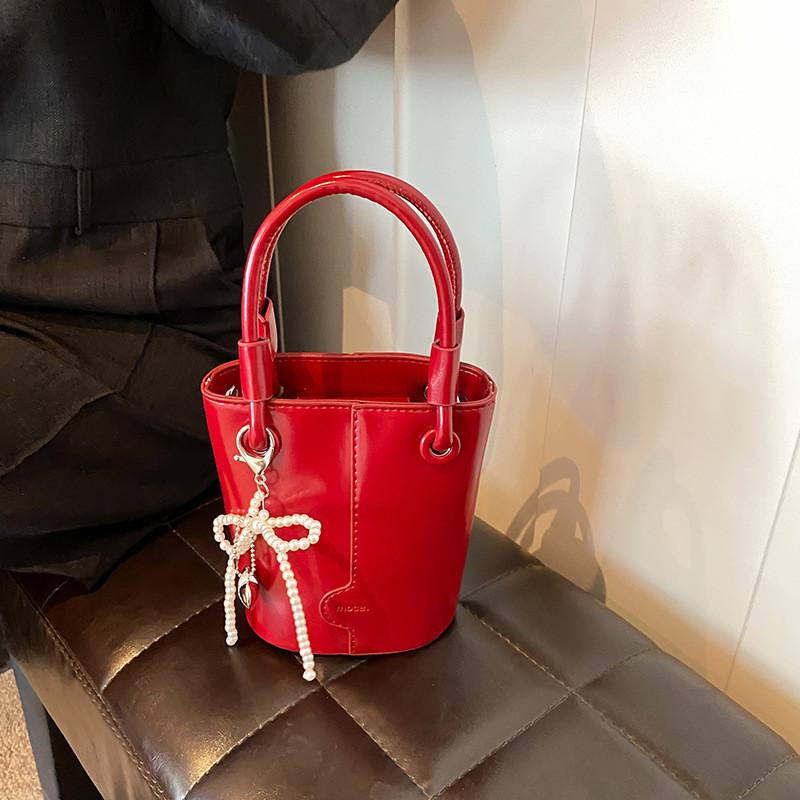 Ielgy Ladies Red Handbag Ladies Small Bag 2024 New Style All-Match Fashion Bucket Bag High-End Texture Messenger Bag