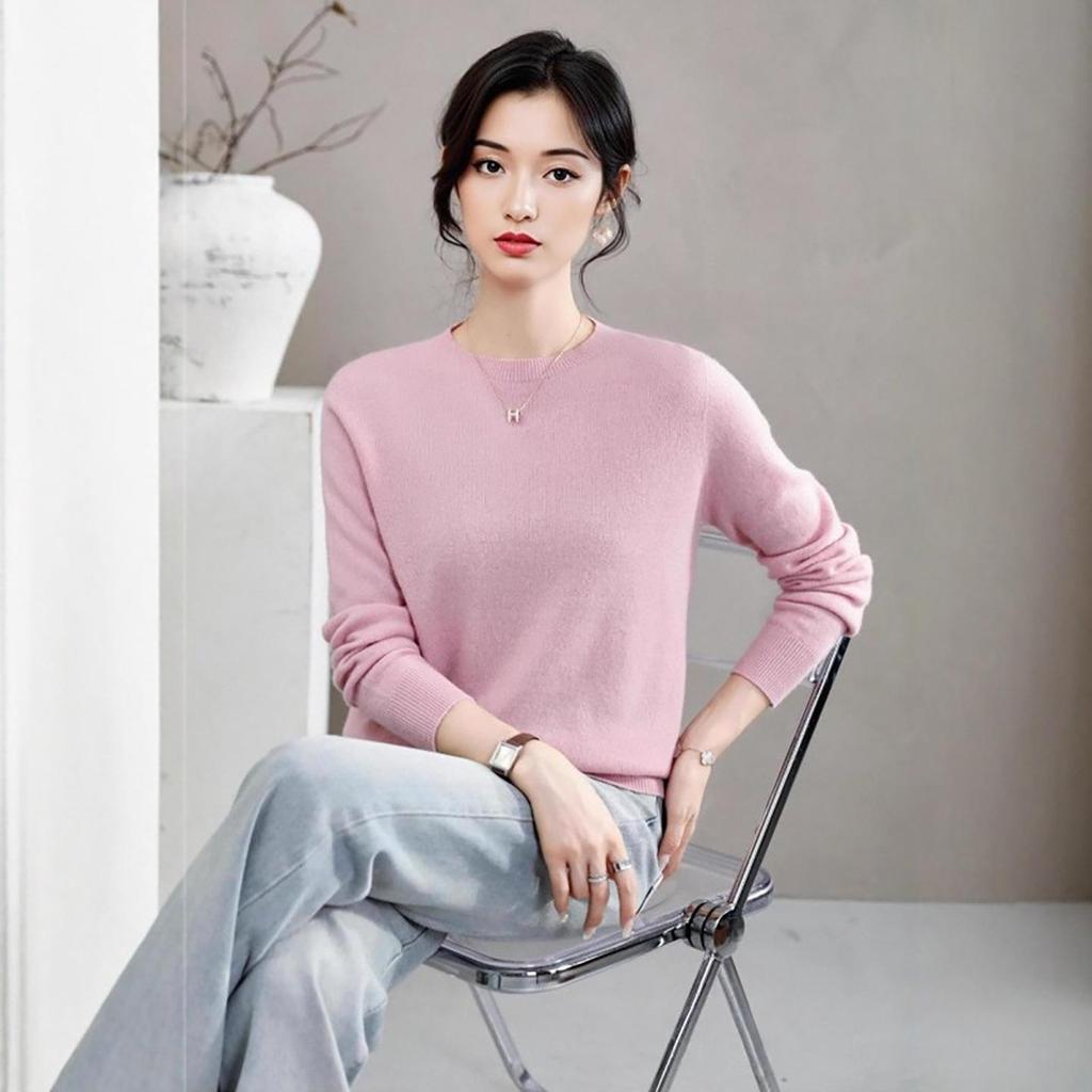 Women's Round Neck Cashmere Sweater: Autumn & Winter Versatile Long Sleeve Knit Top, Solid Color Fashion Basic.
