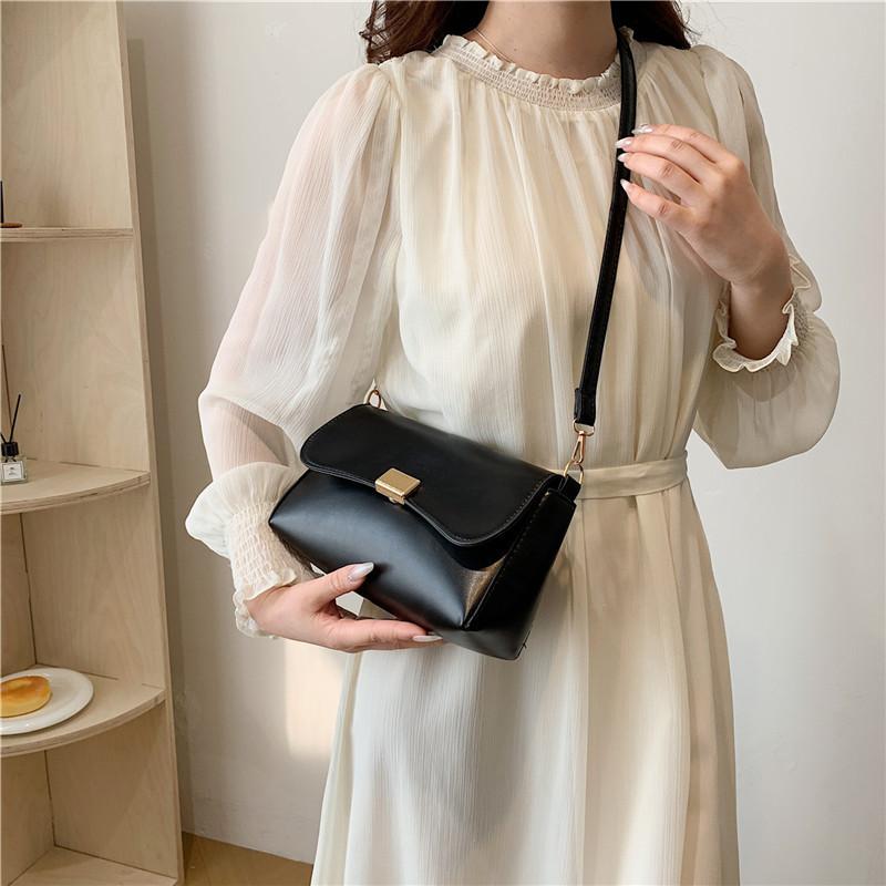 Trendy Retro Mini Shoulder Bag For Women With Chic Design And Soft Pu Material