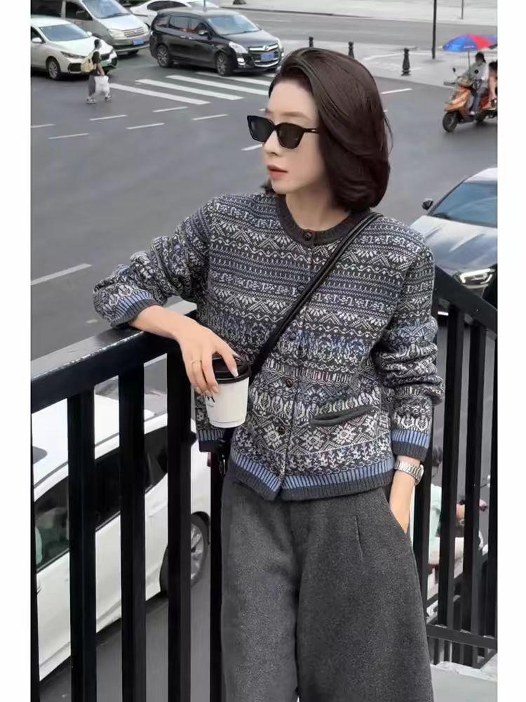 2024 Autumn/Winter Retro Fair Isle Gray Wool Jacquard Cardigan