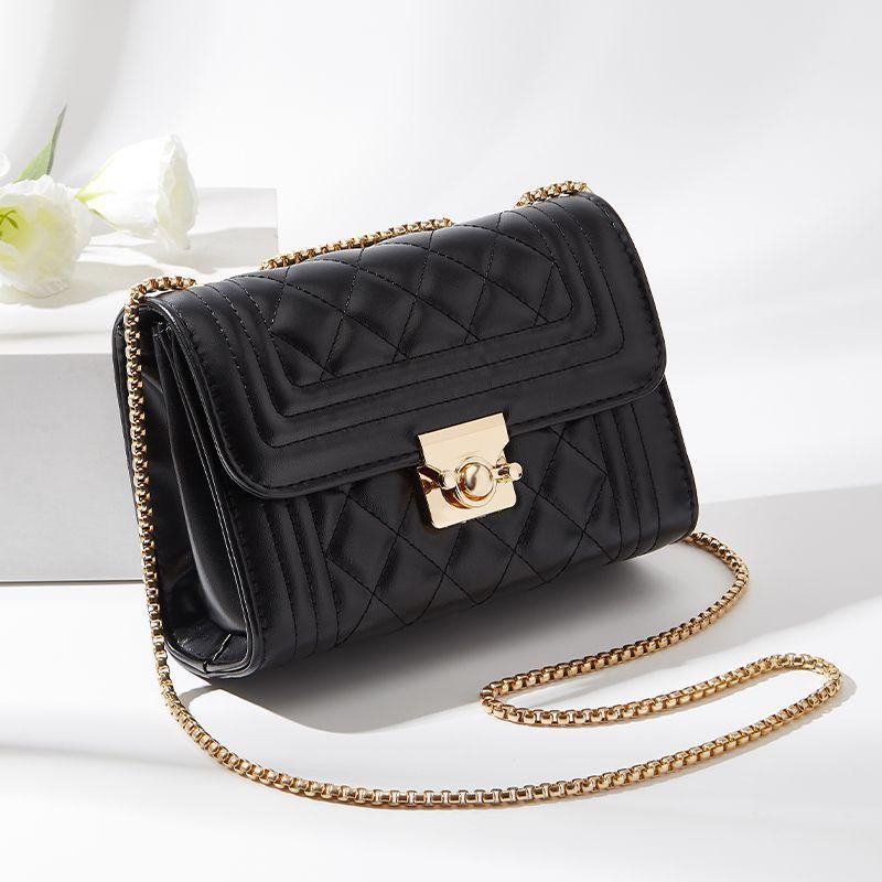 

New Fashionable Diamond Grid Chain Shoulder Bag