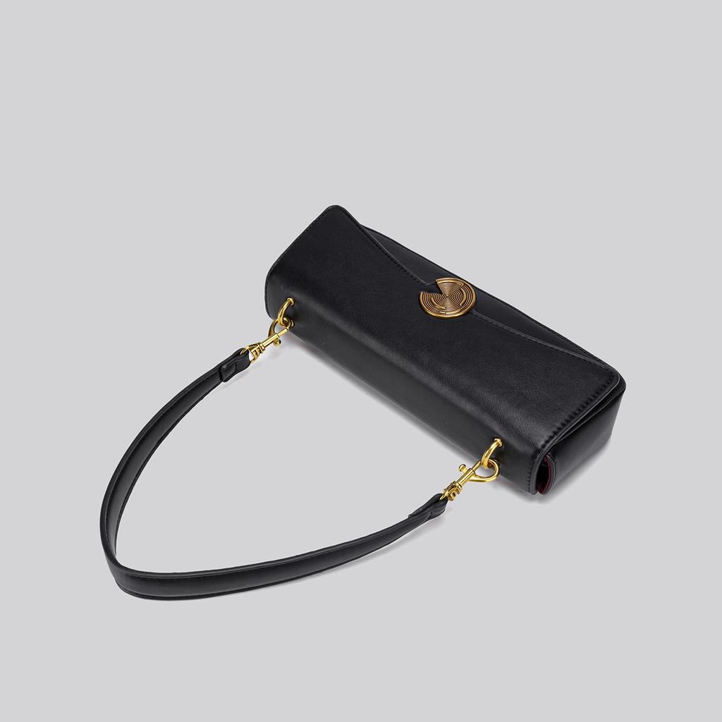 Handheld Bag with Baguette Shape, Women's Exclusive and Versatile Single-shoulder Cross-body Bag for The Underdog Style.