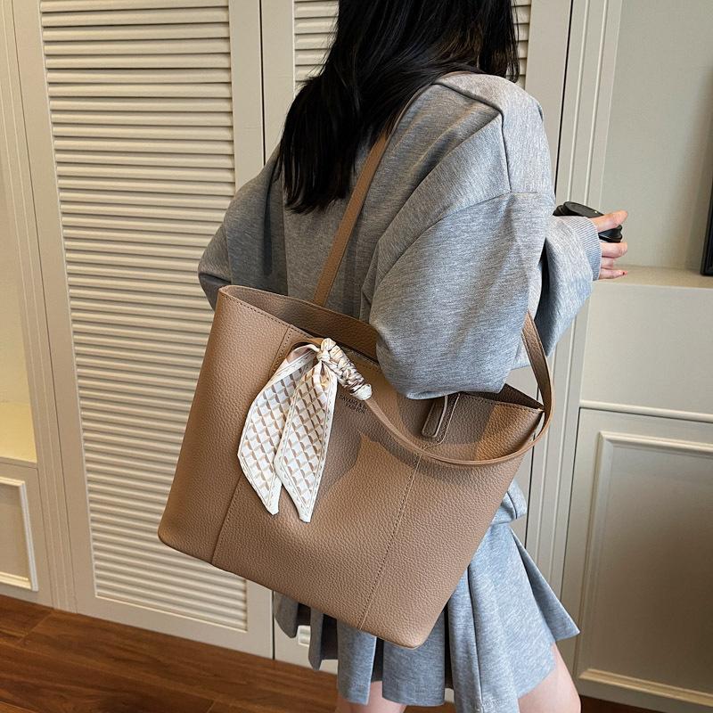 Big Bag Women's New Wedding Bag Wedding Bride Bag High Sense Large Capacity Shoulder Portable Tote Bag