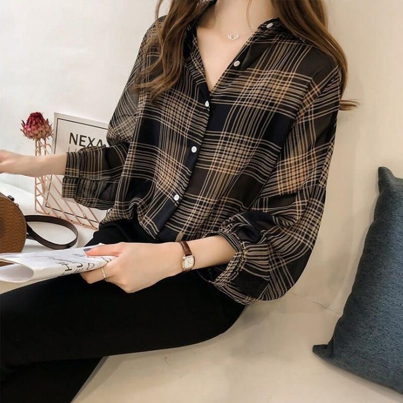 Women's Plaid Print Lapel Long Sleeve Oversized Casual Shirt Loose Fit Boyfriend Style Blouse Top