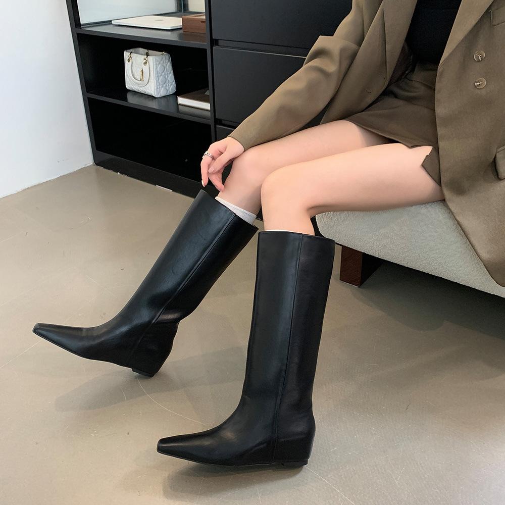 

Высокие сапоги 2025 осень и зима новая черная ретро, но до колена модные сапоги женские простые остроносые прямые сапоги-рыцари 39 чёрный