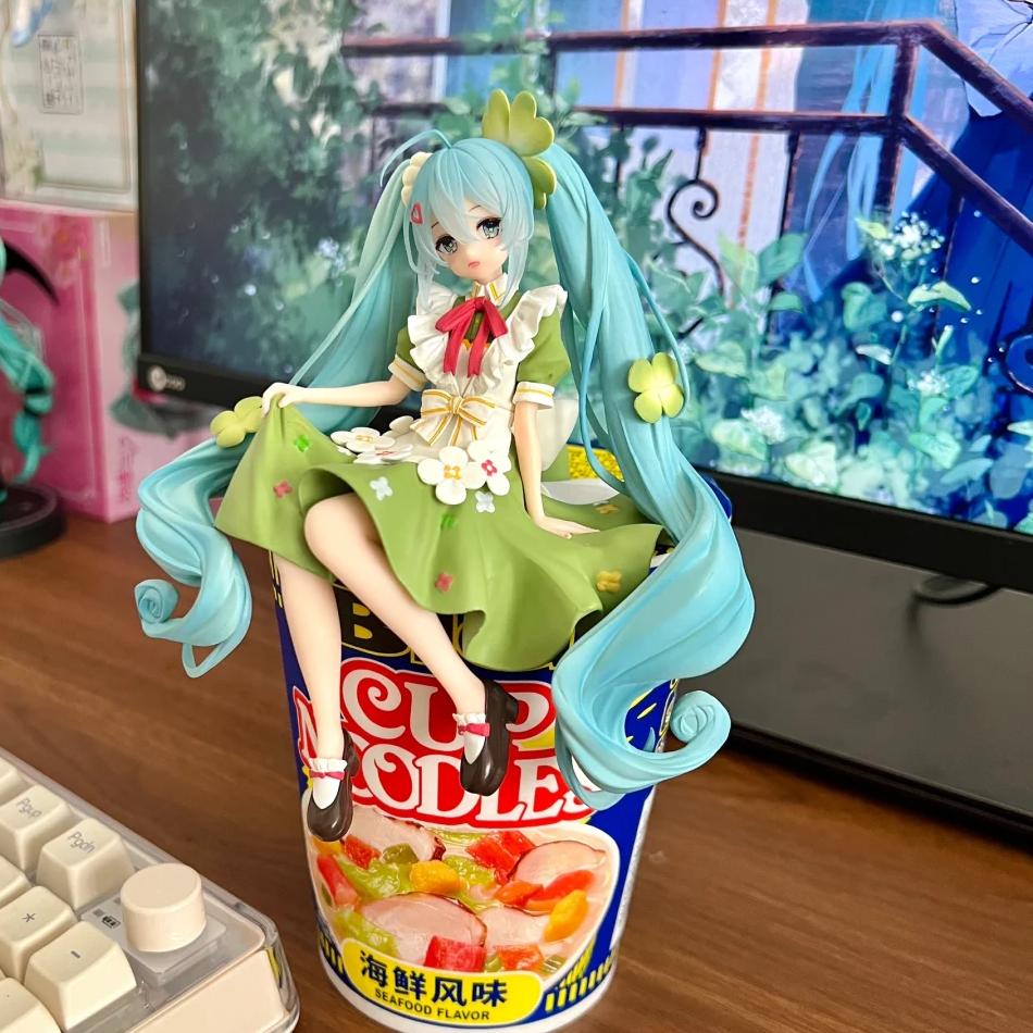 Cute-Style Hatsune Miku Figure For Pretty Girl Four-Leaf Clover Flower Fairy Model Decorative Collectibles - Great Birthday Gift