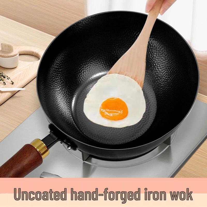 Authentic Zhangqiu Hand-Hammered 24cm Iron Wok