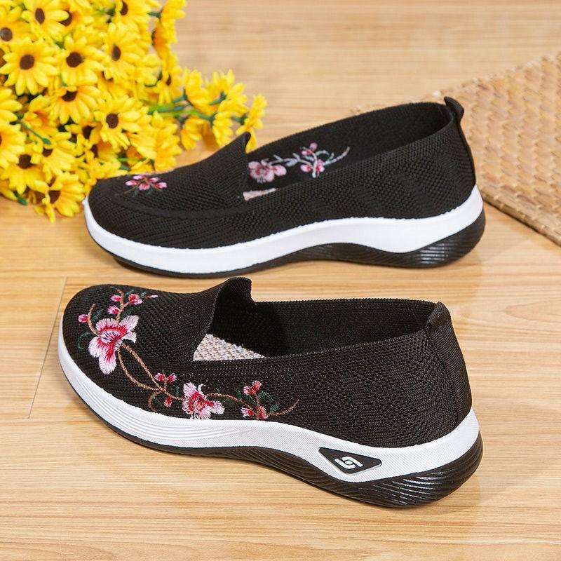 

Spring and summer cloth shoes women s retro embroidered shoes fly-woven breathable flat bottom mother 35 чорний