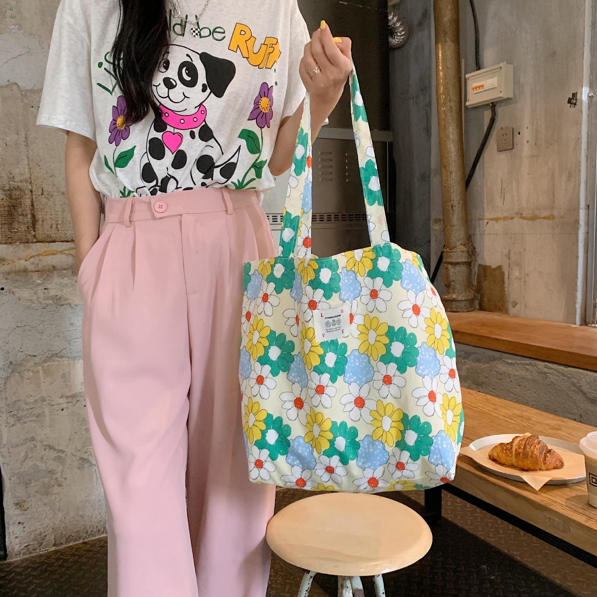 Женская летняя большая вместительная холщовая сумка через плечо с цветочным принтом OneSize 1094₽