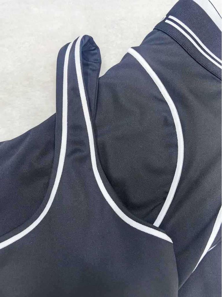 Women's 2025 Yoga Set: Adjustable, Shockproof Sports Bra & Lightweight, Breathable Fitness Wear.