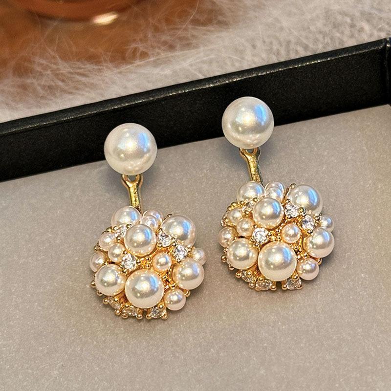 

Niche temperament high sense rear hanging hydrangea pearl stud earrings women s fashion light luxury versatile new earrings