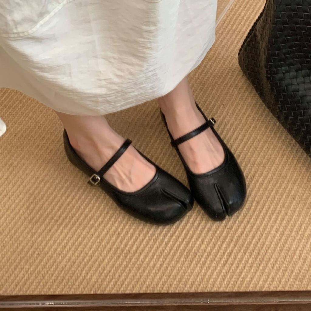 Fashion IPPEUM Split Toe Ballet Flats Shoes TabIs Mary Janes 2025 New Fashion Winered Ballerina Flat Shoes