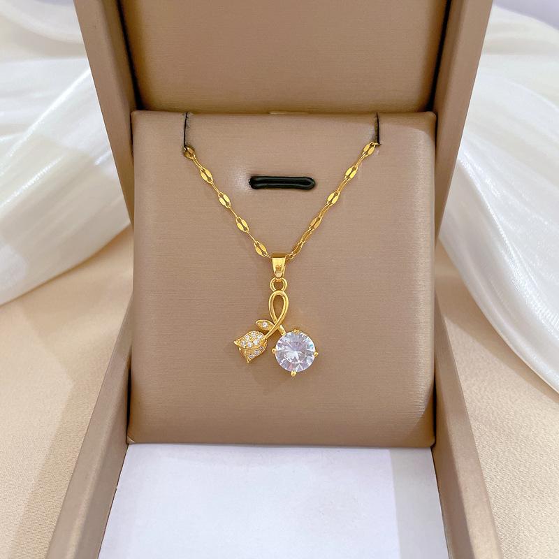 Fashionable and Cute Micro-paved White Zircon Necklace, Classic Romantic Rose Light Luxury Stainless Steel Pendant