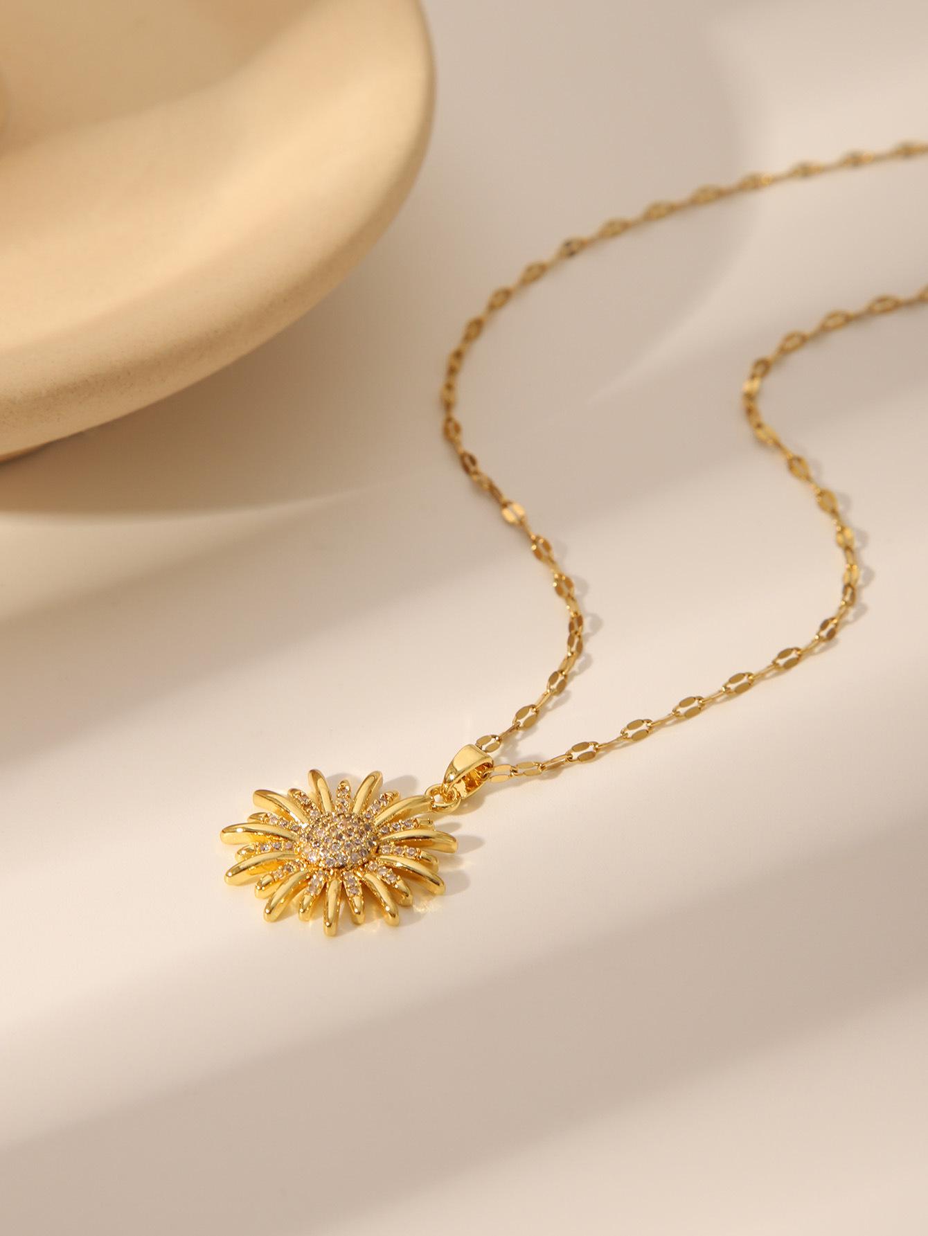 

Титановое ожерелье Сердце Подсолнух: Кулон из циркона на крестообразной цепочке Модная бижутерия для женщин 18K