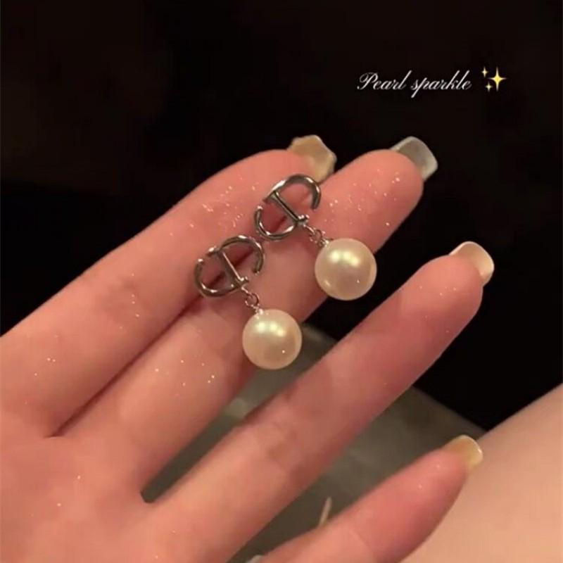 Retro Chic Electroplated Metal Letter Stud Earrings - Versatile Fashion Accessory
