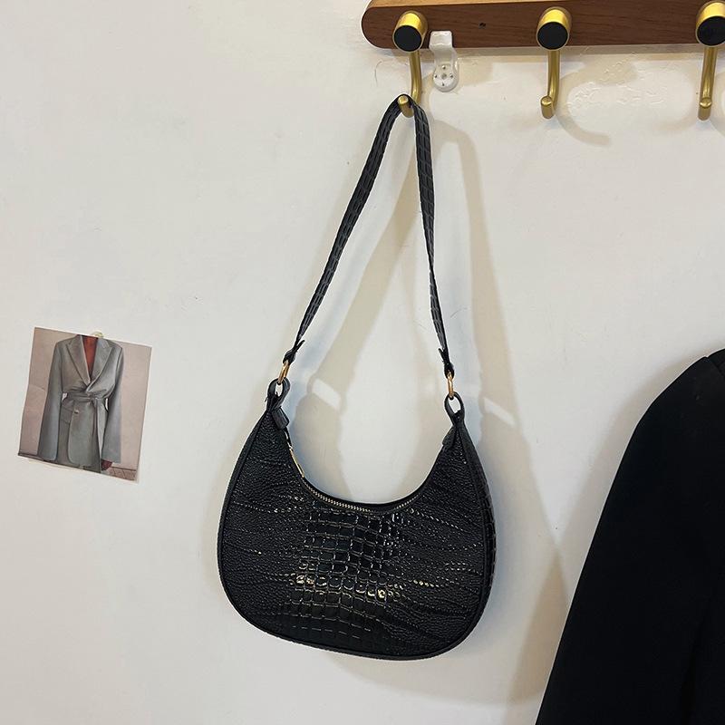 

Средневековый багет, сумка на одно плечо, подмышечная сумка, женская, 2025 новая, янтарная, портативная, в форме полумесяца, высококлассная французская нишевая сумка чёрный