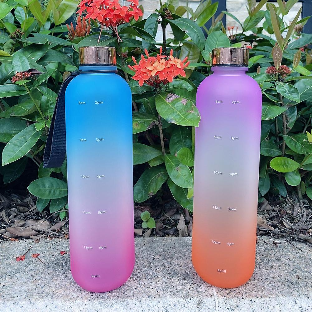 1000 ml Weltraumbecher mit Zeitmarkierung, tragbare Outdoor-Sportflasche, mattierte Farbverlauf-Tasse