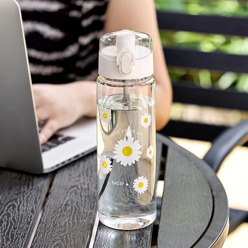 600ml Cute Daisy Clear Plastic Water Bottle Portable Sports Tumbler Outdoor Water Drinking Bottle With Carrying Strap