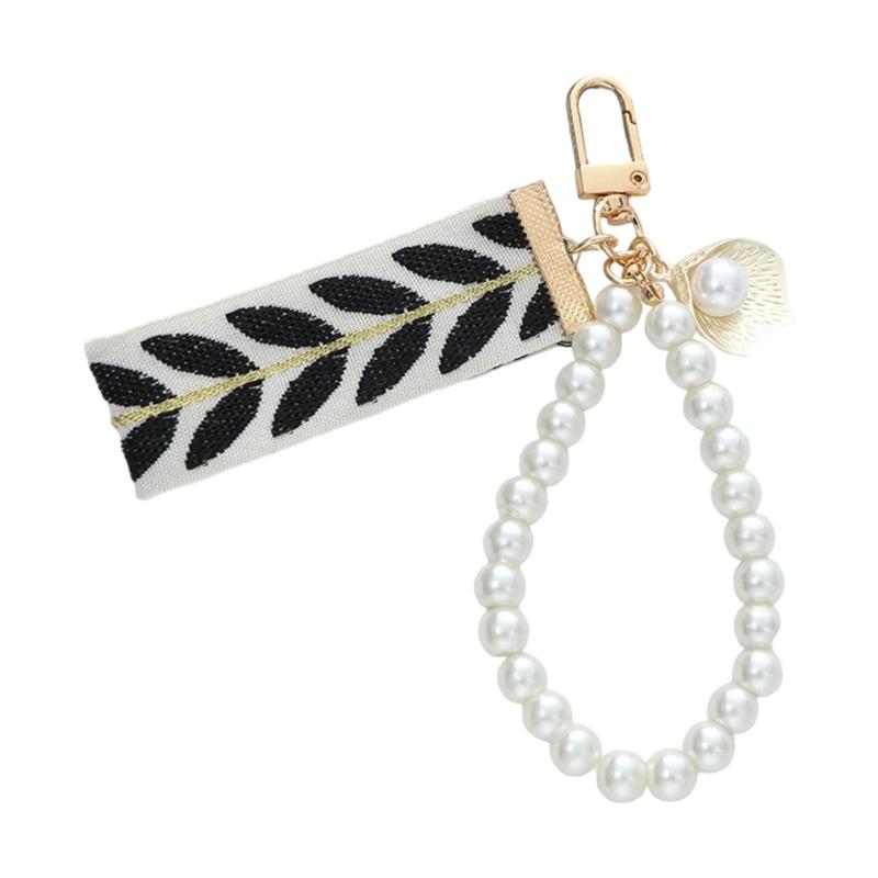 Delicate Beaded Keychain Pearls Alloy Keyring Women Accessory Suitable for Handbags and Daily Use Items