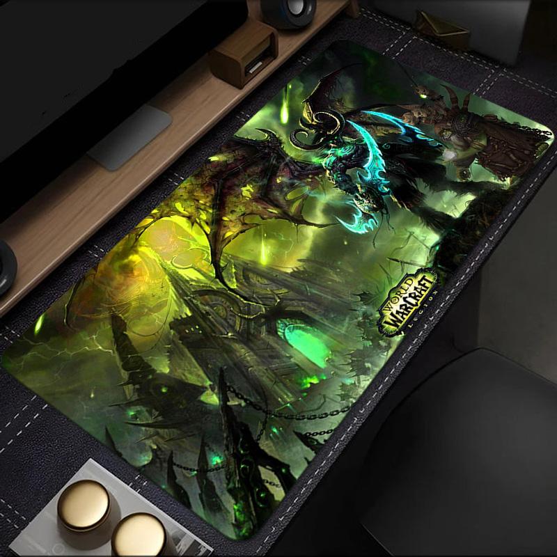 Dragon's Fiery Warcraft game Mouse Pad, Rubber Base, Mouse Pad for Gamers and Office Use, Gaming Desk , Easy To Clean Mat Christmas fan gifts