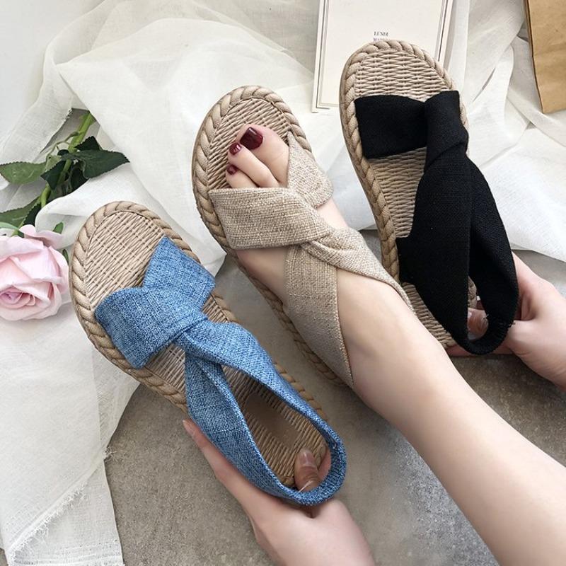 Summer Woman Shoes New Fashion Comfort Sandals Anti Slip Simple Vacation Flat Shoe Lightweight Classic Breathable Slippers Beach