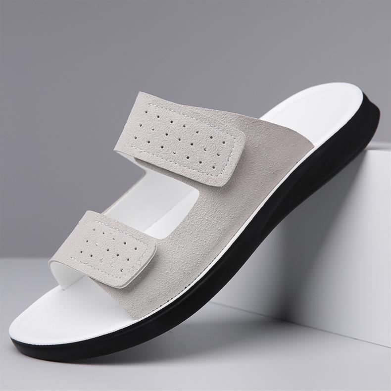 2025 Men's Large Size Fashion Slippers - Versatile Beach Sandals