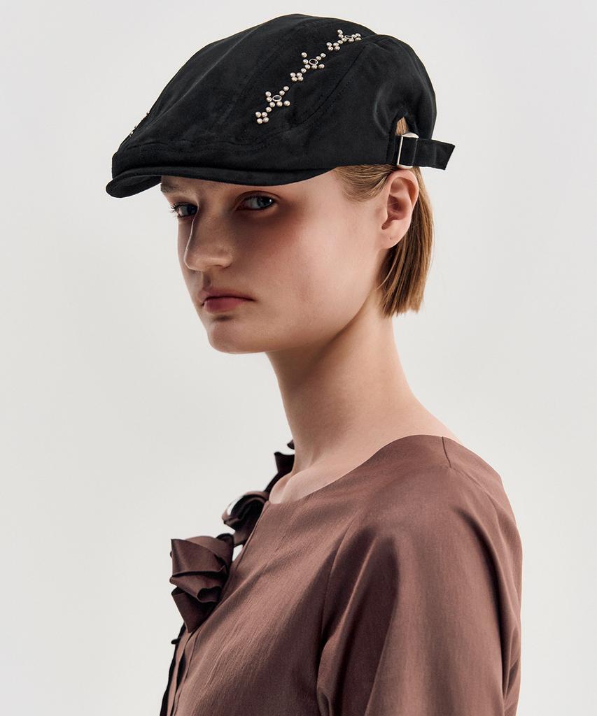 Kimjisu Studded Suede Hunting Cap _ Black