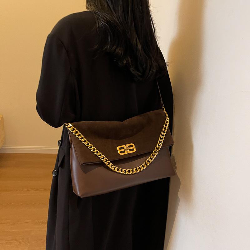 Large-capacity tote bag women's 2025 winter new women's bag high-end light luxury chain single shoulder armpit bag