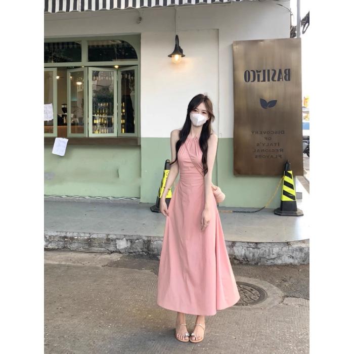 

Design: Hollow waistless halterneck dress, women s lace-up waist, slimming A-line skirt, resort-style mid-length skirt S розовый