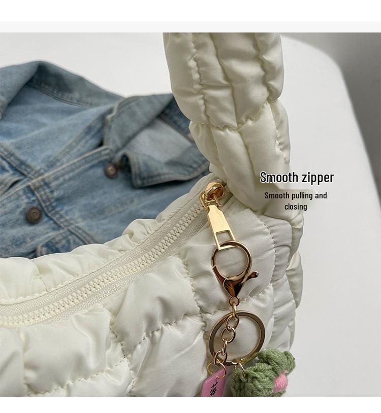 Korean Dongdaemun Women's Fashion Casual Cloud Pleated Shoulder Bag