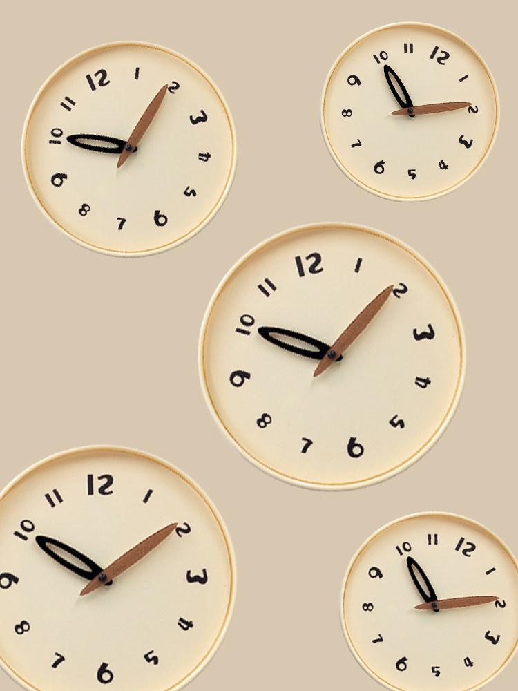 Nordic Silent Contrast Color Wall Clock - Stylish and Modern Design
