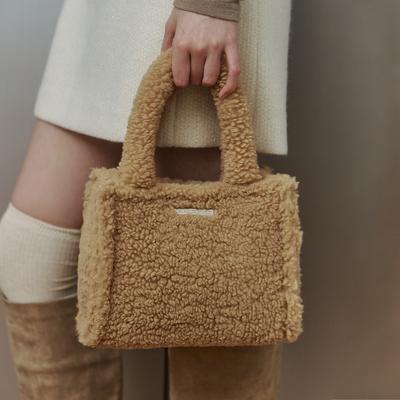 Lap Cuddle Tote Bag Ar7Aba01