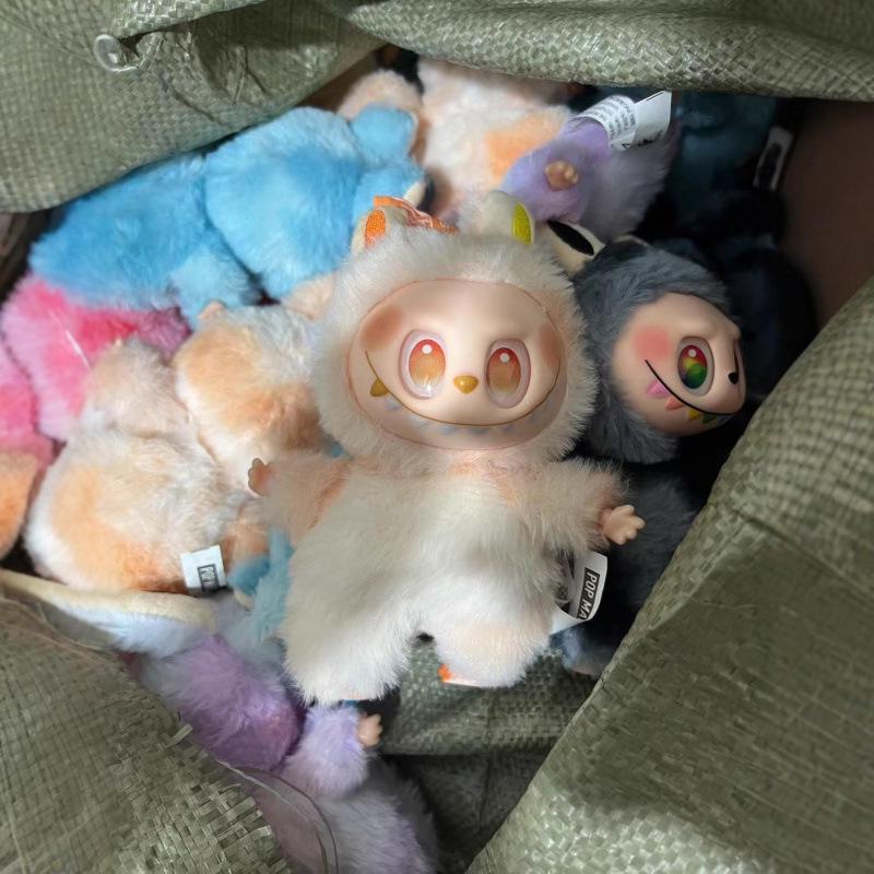 Spot Labubu Doll Third Gen Plush Pendant Vinyl Series Blind Box