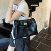 Lingge Chain Large Capacity Bag, New Fashionable Small Fragrant Style Crossbody Women's Bag, Retro Commuter Tote Bag