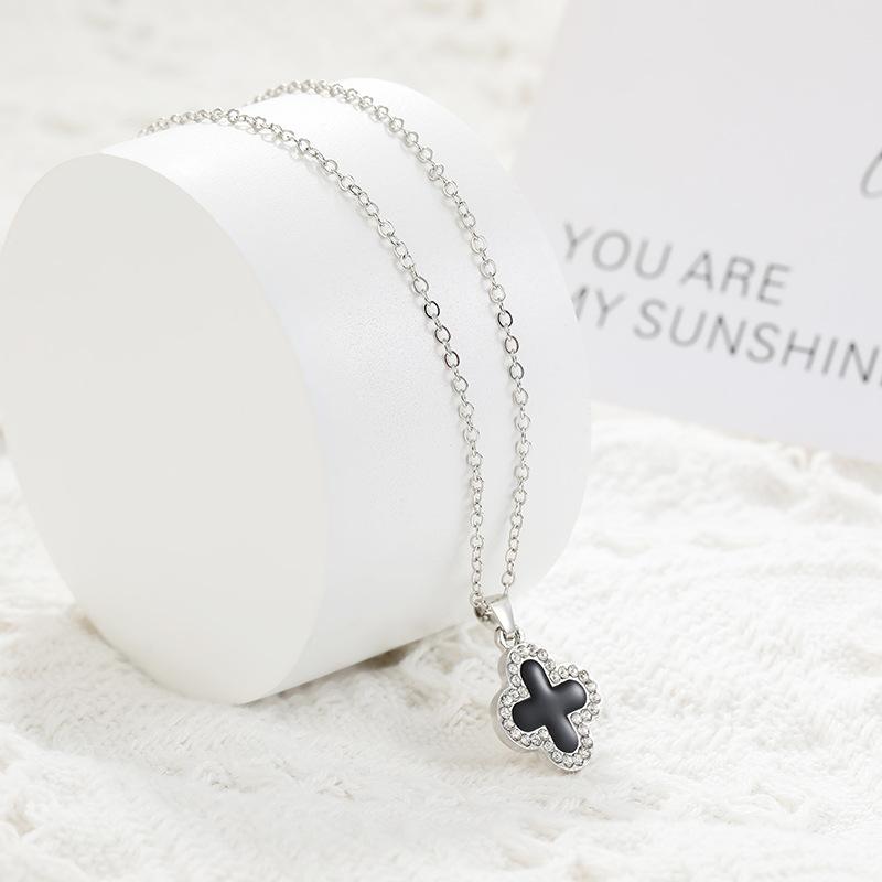 

Двусторонний четырехлистный клеверный подвесной светильник, роскошное индивидуальное простое ожерелье, цепочка на ключицу, ювелирные изделия, подарочные аксессуары для девочек серебряный